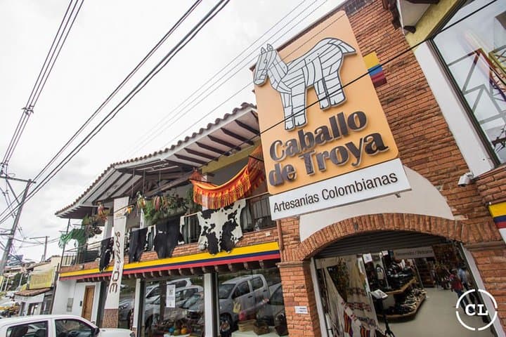 Eastern Towns Tour from Medellín — El Retiro, La Ceja & Tequendamita Waterfall photo 2
