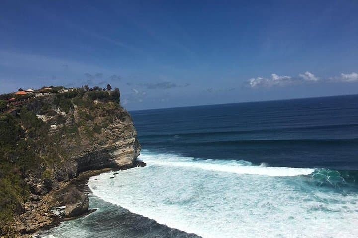 Uluwatu Sunset Tour: Kecak Dance, Cliff-Top Temple & Jimbaran Seafood Dinner photo 4