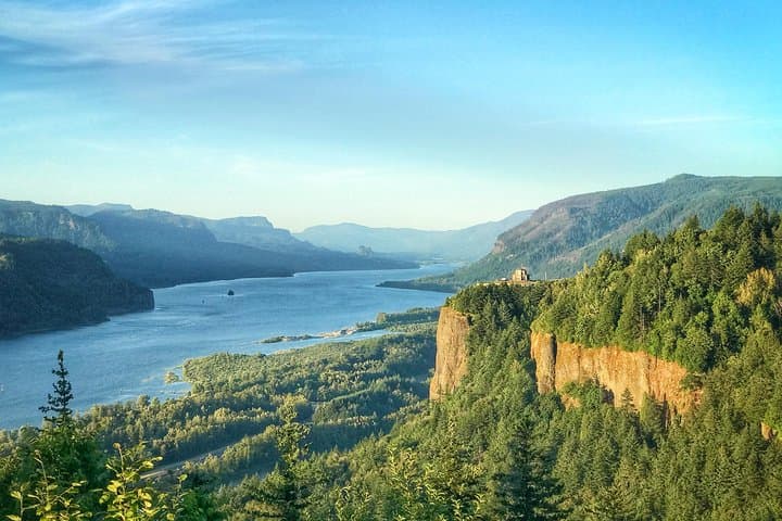 Multnomah Falls and Columbia River Gorge Half-Day Hiking Tour — Waterfalls, Basalt & Vista Guide photo 2
