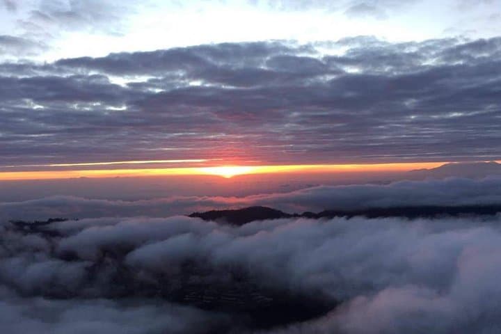 Sunrise Trekking Mount Batur: Dawn Hike & Breakfast on Bali's Active Volcano