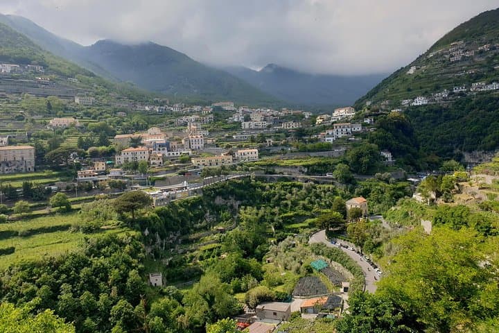 Amalfi Coast Trail Running Tour — Hidden Paths, Lemon Groves & Sea Views photo 2