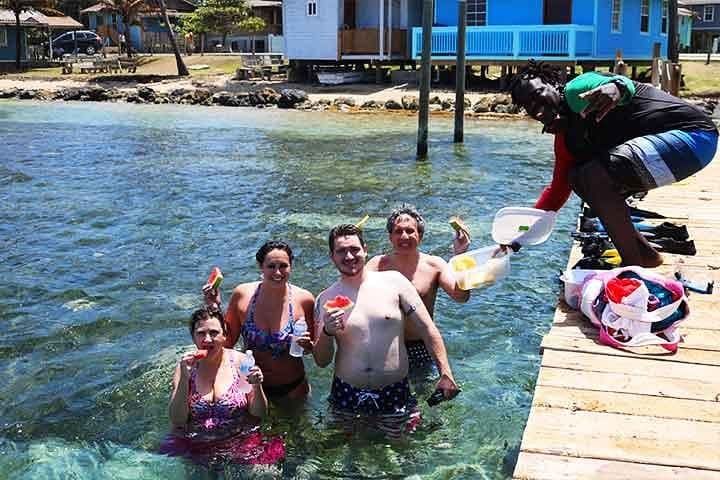 Discover Scuba Diving on Roatán's Coral Reef photo 3