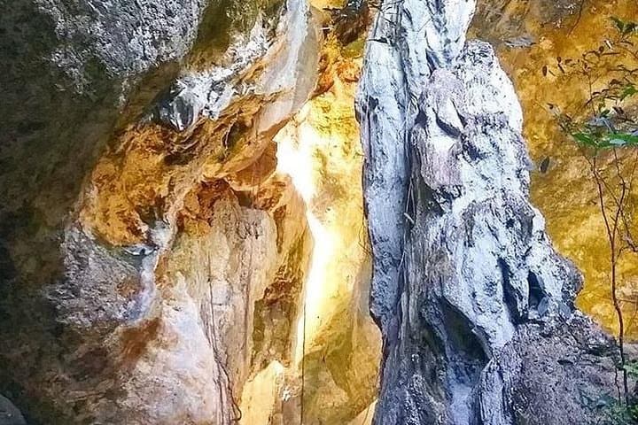 Labuan Bajo In-Depth: Mirror Caves, Rangko Swim & Amelia Sea Views