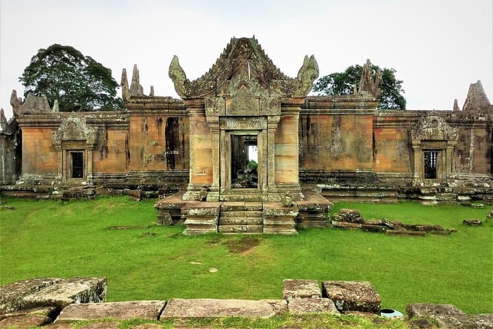 Preah Vihear & Beng Mealea Private Temple Tour — Lost Khmer Ruins and Panoramic Cliffs photo 4