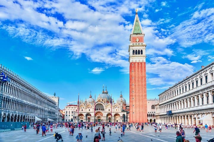 Skip-the-Line Saint Mark's Basilica and Shared Gondola Experience in Venice photo 2