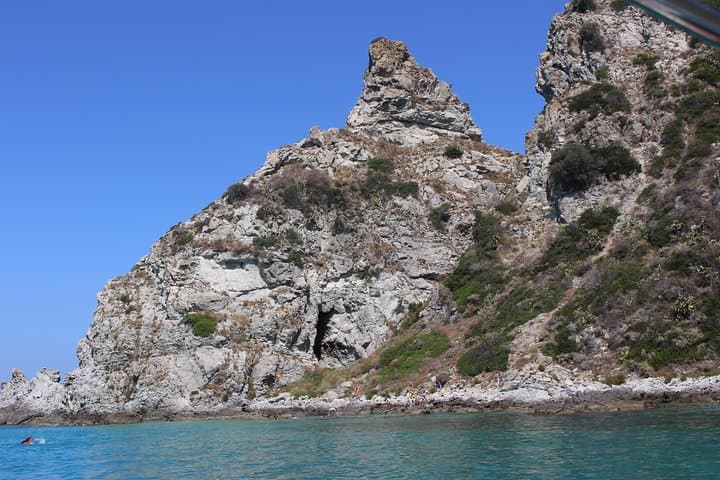 Private Boat Excursion Along the Costa Degli Dei from Tropea photo 4