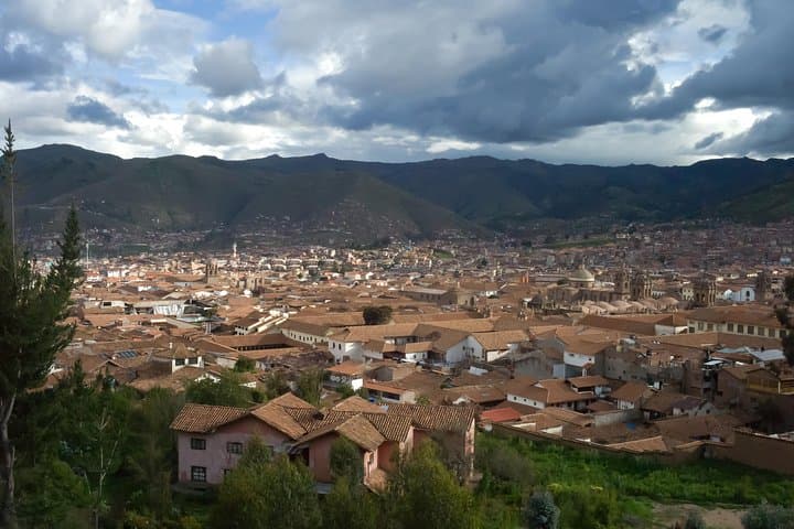 Cusco Historical Outskirts Day Hike: Tambomachay, Qenqo & Sacsayhuaman photo 6