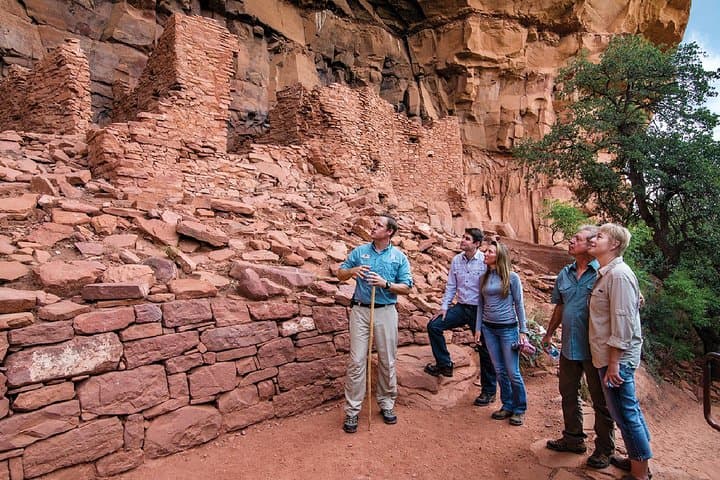 Sedona Jeep Tour to Honanki Ruins and Diamondback Gulch photo 2