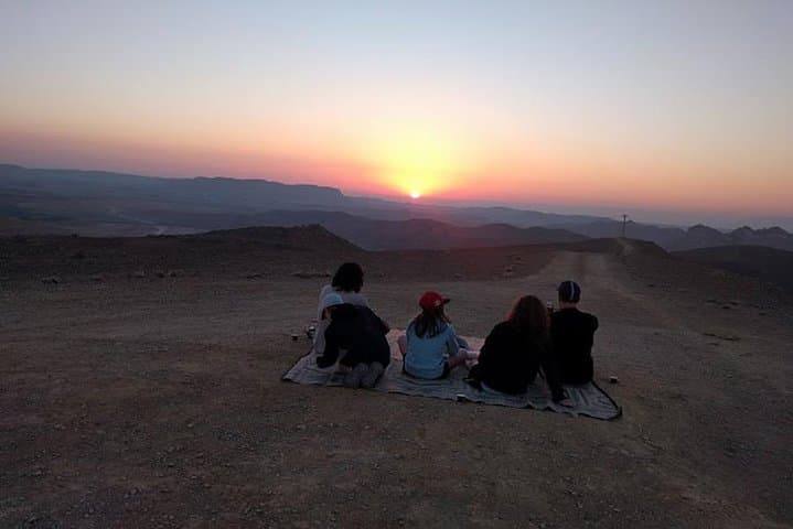Ramon Crater Jeep Tours: Off-Road Exploration in Makhtesh Ramon photo 4