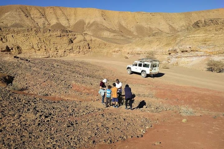 Ramon Crater Jeep Tours: Off-Road Exploration in Makhtesh Ramon photo 5