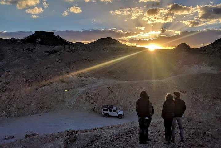 Ramon Crater Jeep Tours: Off-Road Exploration in Makhtesh Ramon