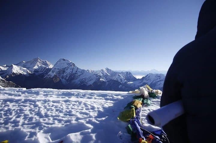 Mera Peak Expedition: 20-Day Climb & Trek in Nepal's Hinku Valley photo 5