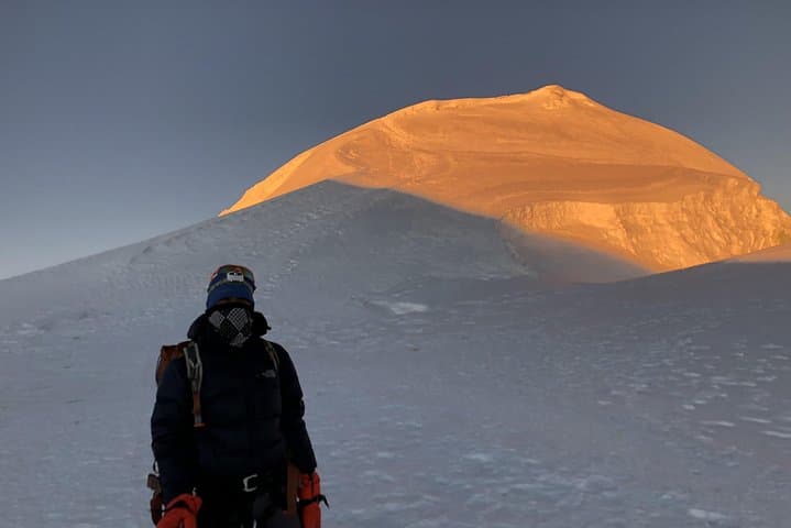 Mera Peak Expedition: 20-Day Climb & Trek in Nepal's Hinku Valley photo 2