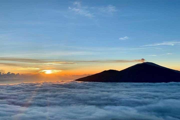 Mount Batur Sunrise Trek and Hot Springs — Bali Dawn Hike with Toya Devasya photo 2