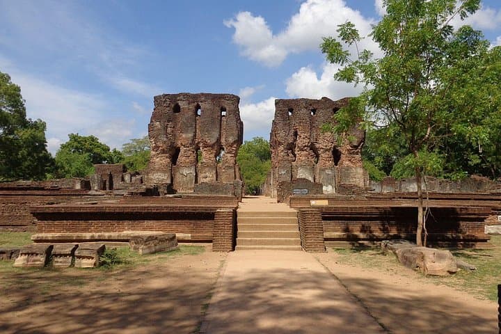 Polonnaruwa Ancient City and Minneriya Safari: Day Trip from Kandy photo 3