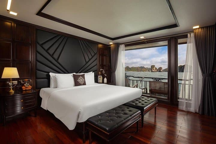 Lan Ha Bay Luxury 2-Day Cruise & Kayaking from Hanoi photo 4