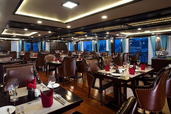 Lan Ha Bay Luxury 2-Day Cruise & Kayaking from Hanoi photo 5