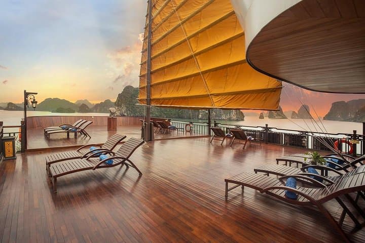 Lan Ha Bay Luxury 2-Day Cruise & Kayaking from Hanoi photo 6