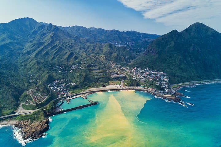 Jiufen and Pingxi Day Tour: Lanterns, Waterfalls & Golden Coast photo 4
