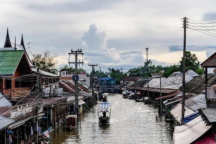 Damnoen Saduak Floating Market Day Trip with Optional Erawan Waterfall photo 4