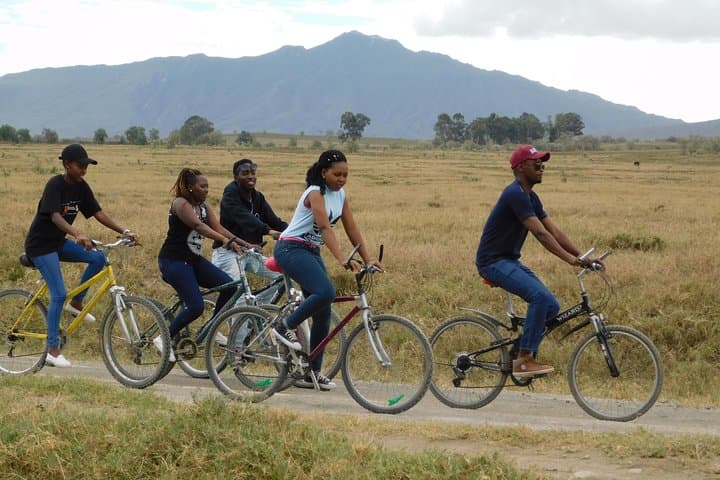 Great Rift Valley Tour: Flamingos, Rhinos, Hell's Gate & Mt Longonot Hike