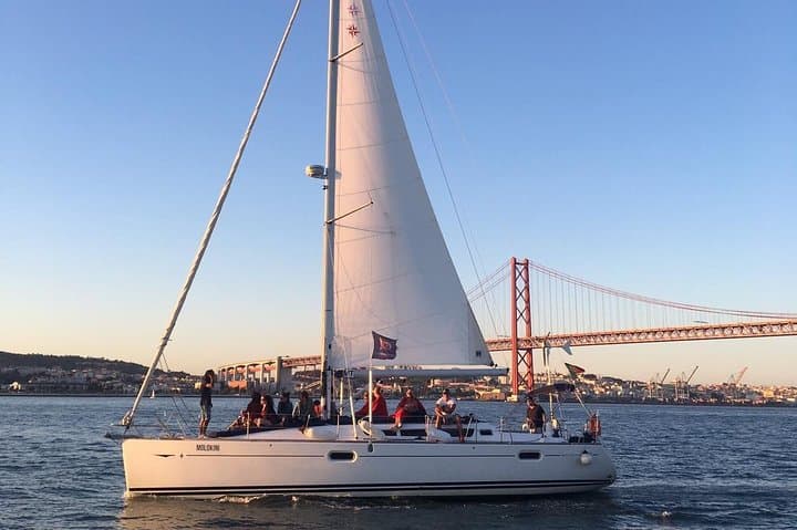 Lisbon Tagus River Sunset Sailing Cruise: Belém & Praça Views