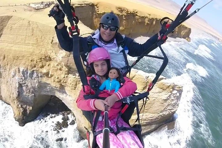Paragliding Over Paracas National Reservation: Tandem Flights Above Peru's Coastal Reserve photo 4