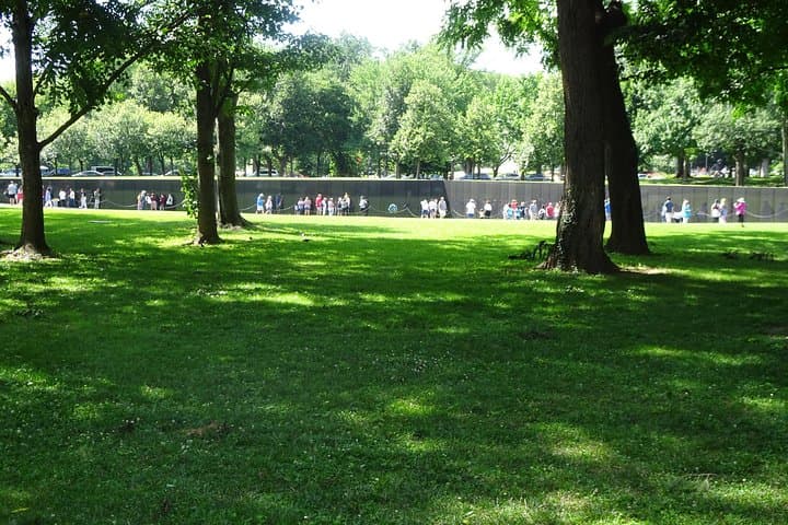Self-Guided Washington DC Monuments Scavenger Hunt — National Mall Walking Tour photo 3