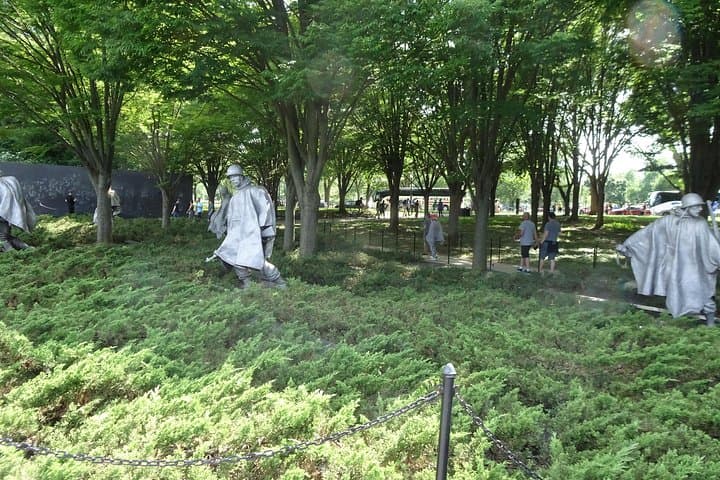 Self-Guided Washington DC Monuments Scavenger Hunt — National Mall Walking Tour photo 6