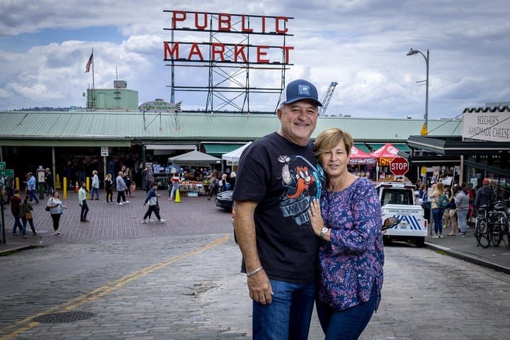 Seattle Private Shore Excursion: Grand City Tour of Pike Place, Space Needle & Ballard Locks