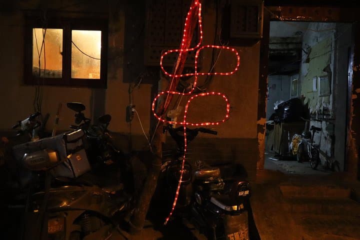 Night eBike Tour Along Beijing's Central Axis — Forbidden City, Drum Towers & Hutongs photo 4