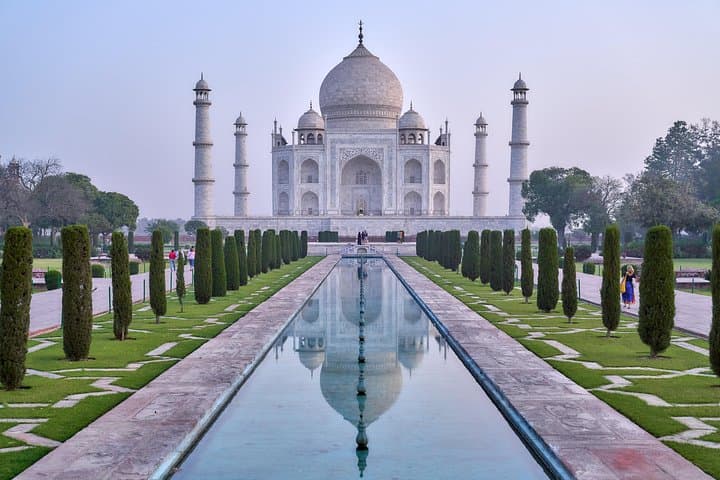 Taj Mahal Sunrise Private Car Tour from Delhi