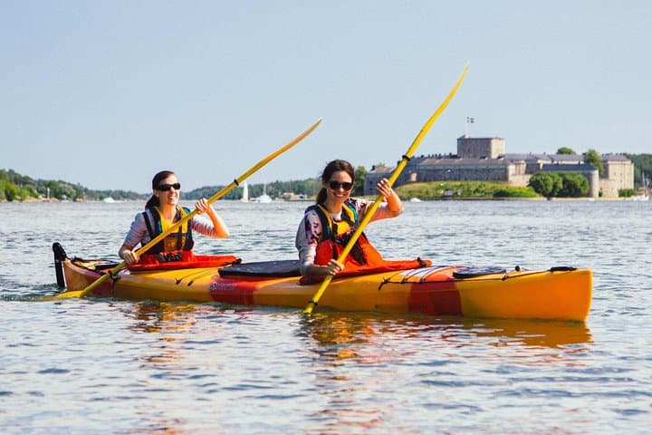 Family Kayaking in Stockholm Archipelago — Bogesund Nature Reserve Private Tour photo 2