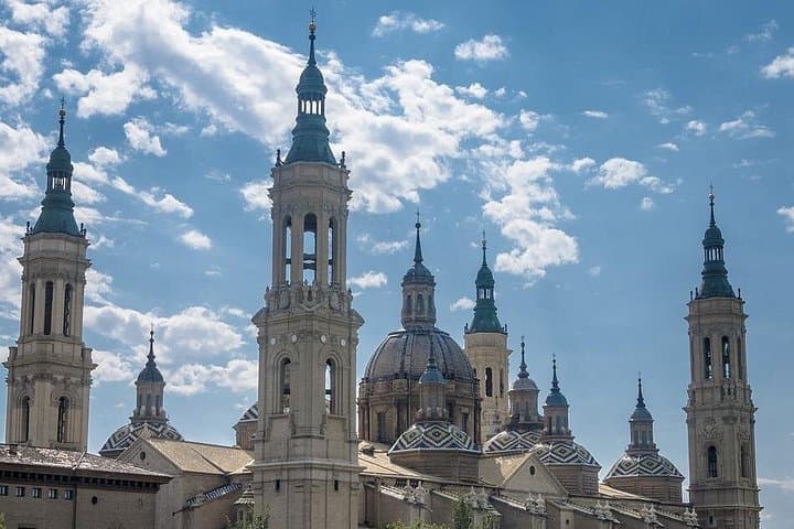 Private Zaragoza City Tour: Basilica del Pilar, Roman Ruins & Mercado Experience photo 1