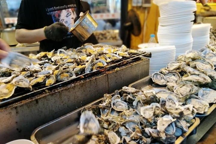 Private Xiamen Market Tour: Eighth Seafood Market & Zhongshan Road Food Walk
