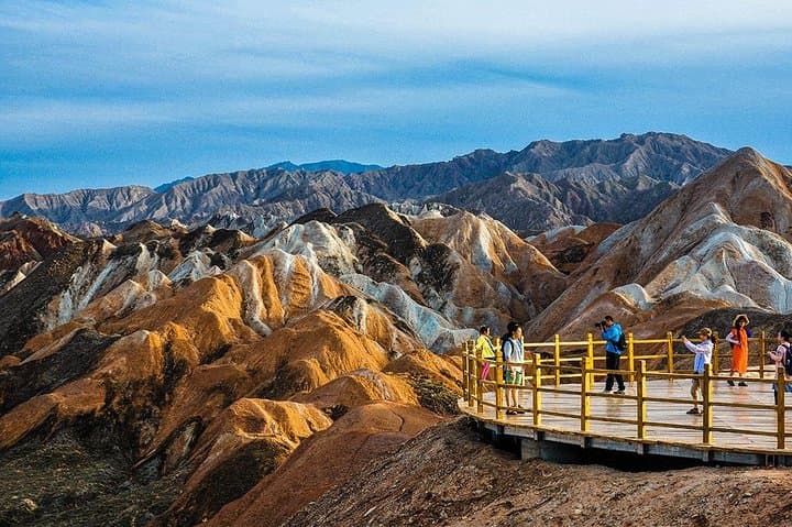 Bullet-Train Day Trip from Lanzhou to Zhangye Danxia Geopark & Dafo Temple photo 4