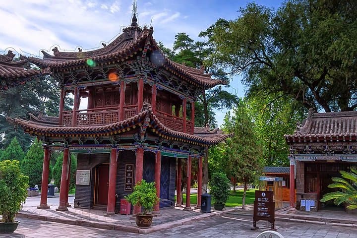 Bullet-Train Day Trip from Lanzhou to Zhangye Danxia Geopark & Dafo Temple photo 5