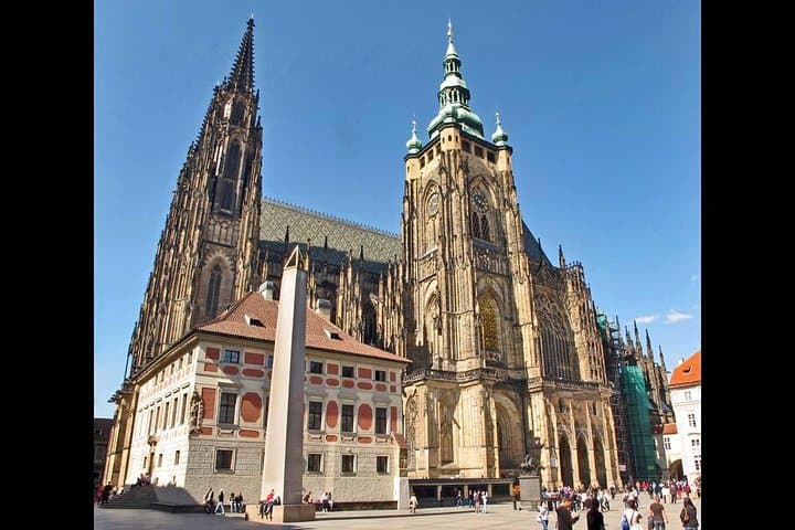 Prague Castle and Vltava River Cruise: Private Half-Day Tour photo 6