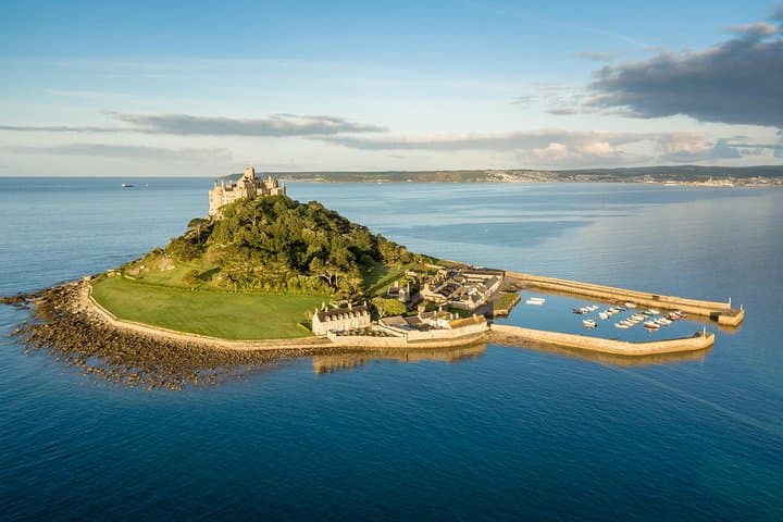 West Cornwall Day Tour: Poldark Filming Sites, Minack & Land's End