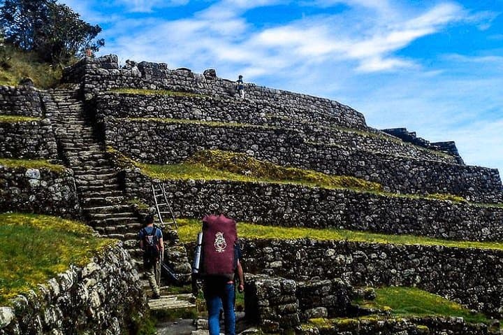 Inca Trail to Mapi: 2-Day Trek from Cusco with Camping and Cultural Insights