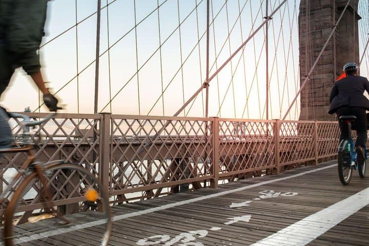 Brooklyn Bridge Bike Tour: Manhattan to Brooklyn Guided Ride photo 3