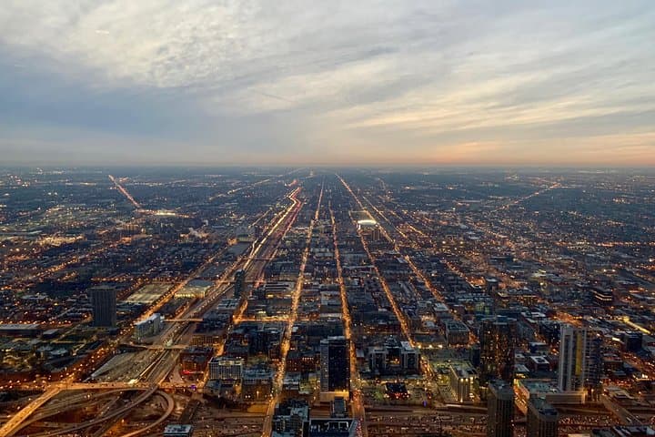 Skydeck Chicago: Willis Tower Ledge Admission & New Chicago Experience photo 6