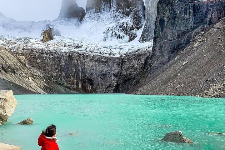 Base Torres Trek: Full-Day Hike from Puerto Natales to Mirador Base Torres