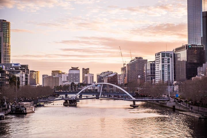 Golden Hour Cruise on the Yarra: Twilight Views from Melbourne River Cruises photo 3