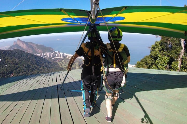 Pedra Bonita Tandem Hang Gliding in Rio de Janeiro — Rotorfly Experience photo 4