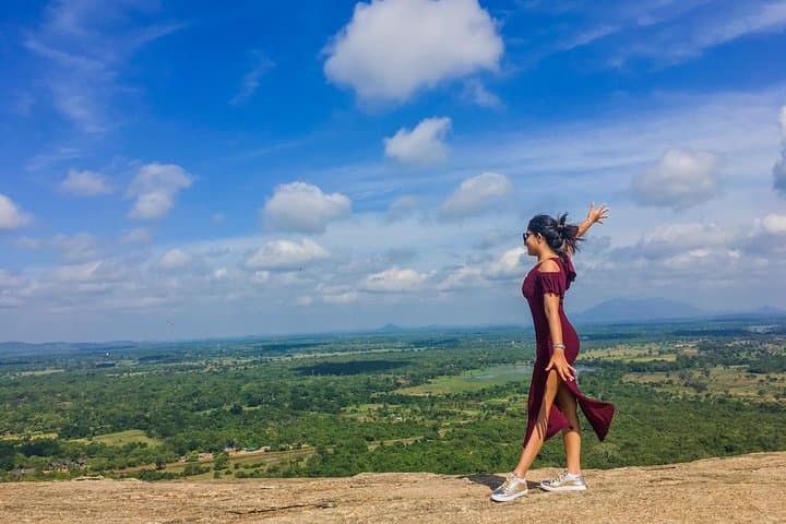 Pidurangala Rock Day Trip from Colombo: Hike, History & Dambulla Lunch photo 5