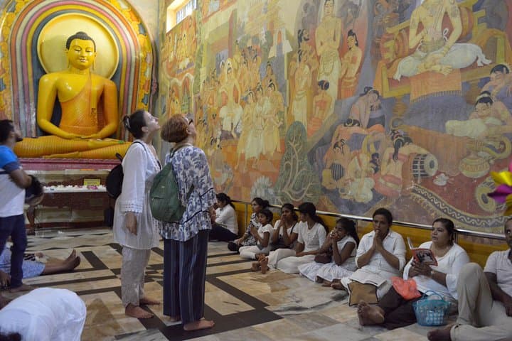 Bellanwila Temple Tour: Colombo Buddhist Iconography & Temple Paintings photo 4