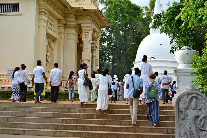 Bellanwila Temple Tour: Colombo Buddhist Iconography & Temple Paintings photo 6