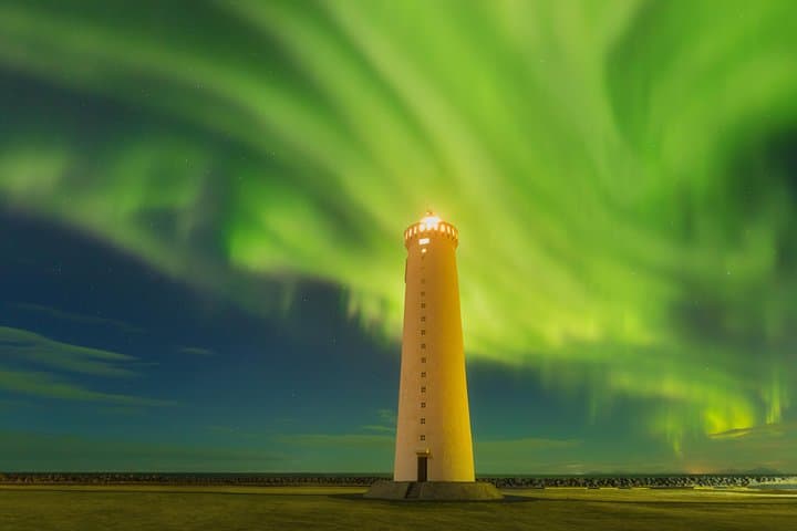 Private Jeep Northern Lights Hunt from Reykjavik photo 5