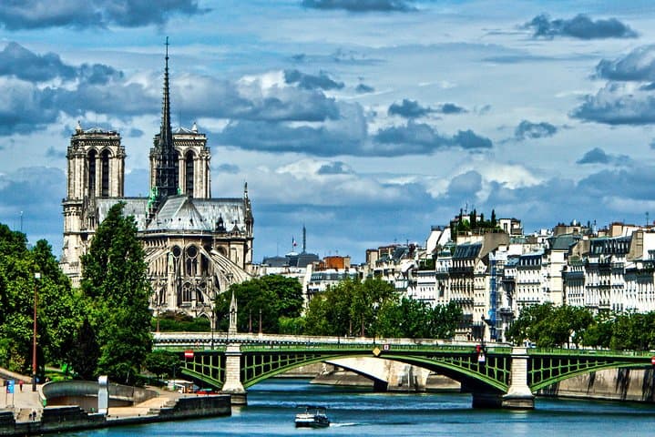 Private 10‑Hour Shore Excursion to Paris from Le Havre — Official Guide & Highlights photo 6